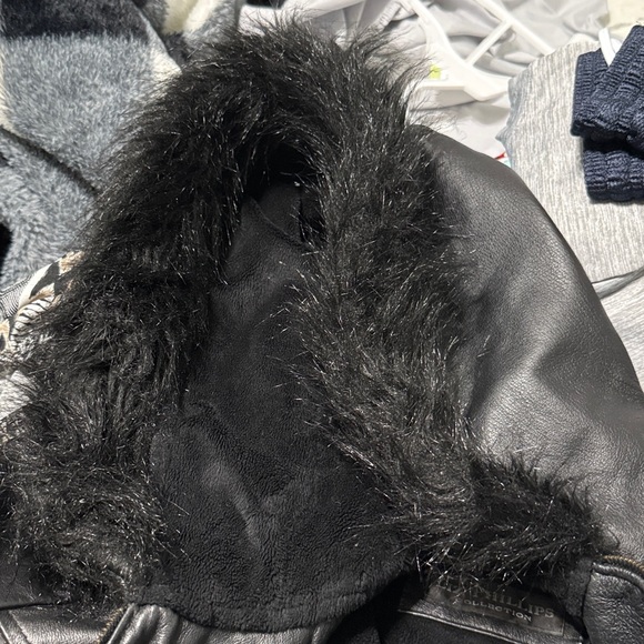 Leather jacket - Picture 13 of 13